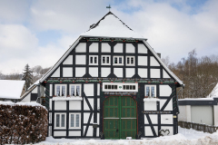 Assinghausen-im-Winter-01